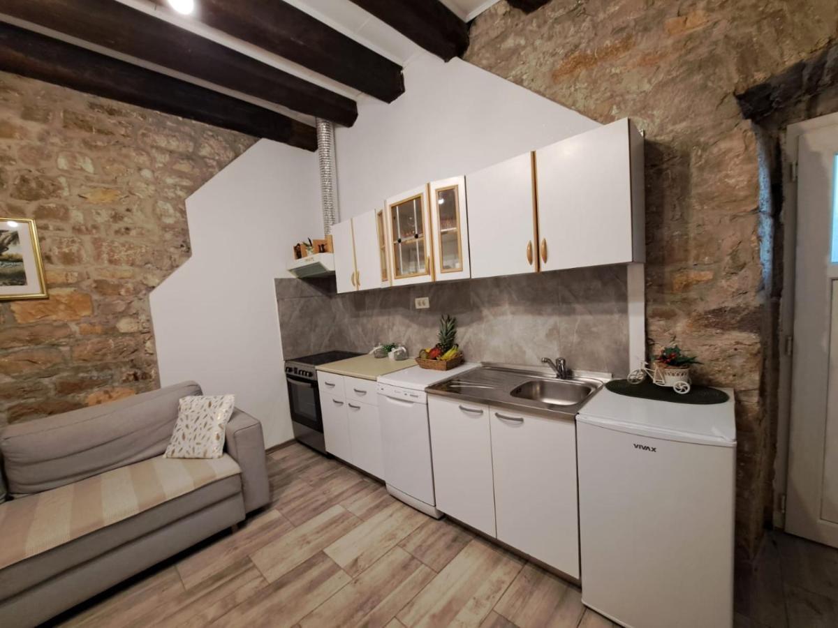 Apartman Zrinka イェセニツェ エクステリア 写真